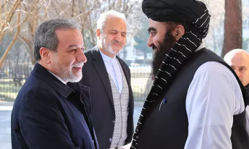 Iran ने कहा, पाक-अफगान तनाव कम करने में मदद के लिए तैयार Iran ने कहा, पाक-अफगान तनाव कम करने में मदद के लिए तैयार