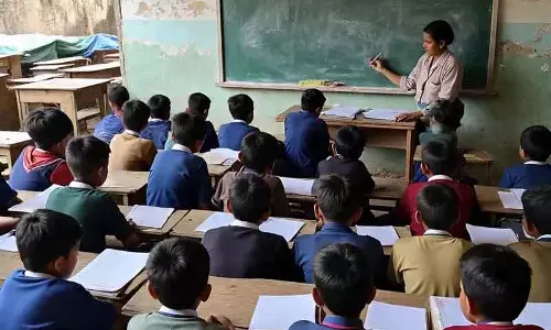 Kupwara 90 छात्र, सिर्फ 3 कक्षाएं: सरमार्ग स्कूल ने उजागर की शिक्षा व्यवस्था की हालत