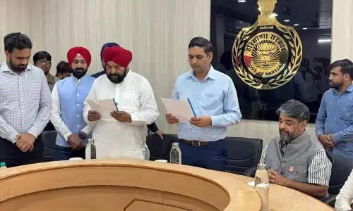 Haryana : लोबाना ने अंबाला जिला परिषद अध्यक्ष पद की शपथ ली Haryana : लोबाना ने अंबाला जिला परिषद अध्यक्ष पद की शपथ ली
