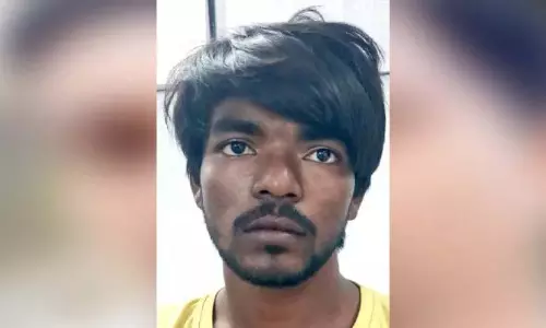 Kerala : फर्जी आधार के साथ बांग्लादेशी नागरिक गिरफ्तार Kerala : फर्जी आधार के साथ बांग्लादेशी नागरिक गिरफ्तार