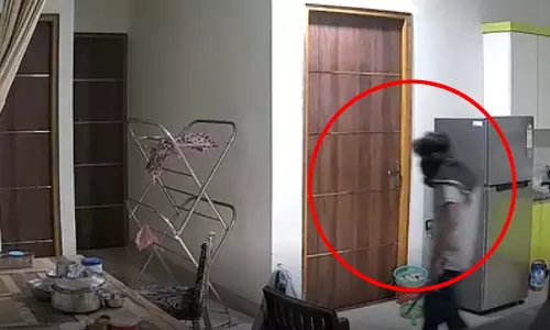 LIVE वीडियो 50 लाख की चोरी का, एक्शन में पुलिस LIVE वीडियो 50 लाख की चोरी का, एक्शन में पुलिस