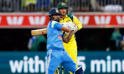भारत ने ऑस्ट्रेलिया के खिलाफ बनाए 136 रन, Kl Rahul के बाद नीतीश की शानदार बल्लेबाजी भारत ने ऑस्ट्रेलिया के खिलाफ बनाए 136 रन, Kl Rahul के बाद नीतीश की शानदार बल्लेबाजी