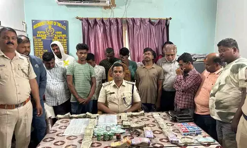 Puri में दिवाली से पहले पुलिस की बड़ी कार्रवाई, 14 जुआरी गिरफ्तार Puri में दिवाली से पहले पुलिस की बड़ी कार्रवाई, 14 जुआरी गिरफ्तार