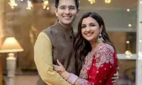 चोपड़ा-चड्ढा परिवार में खुशखबरी, कपल के घर बेटे का जन्म चोपड़ा-चड्ढा परिवार में खुशखबरी, कपल के घर बेटे का जन्म