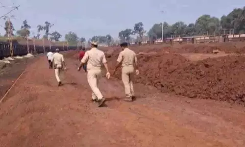 Keonjhar में खनन विभाग की बड़ी कार्रवाई, ₹1 करोड़ की अवैध ढुलाई पकड़ी गई