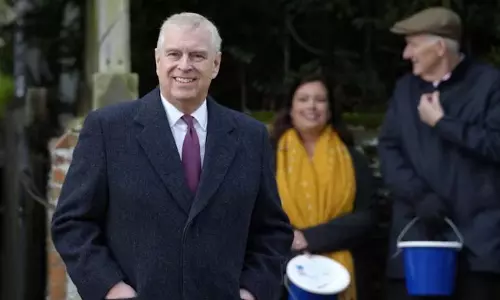 Prince Andrew ने कथित तौर पर आरोप लगाने वाली वर्जीनिया गिफ्रे की निजी जानकारी मांगी: रिपोर्ट