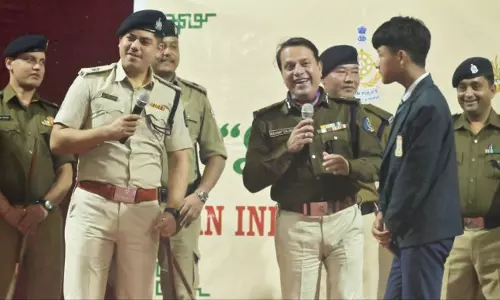 Sikkim पुलिस ने सोरेंग में बिल्डिंग बॉन्ड आउटरीच कार्यक्रम आयोजित किया Sikkim पुलिस ने सोरेंग में बिल्डिंग बॉन्ड आउटरीच कार्यक्रम आयोजित किया
