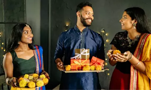 दिवाली 2025 credit card ऑफर: बिना कर्ज में डूबे इन डील्स का कैसे उठाएं फायदा