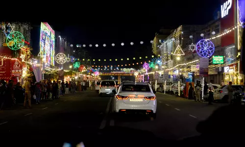 Jaipur: दीपावली पर गुलाबी शहर में हुई रोशनी का नजारा देखने निकले राज्यपाल Jaipur: दीपावली पर गुलाबी शहर में हुई रोशनी का नजारा देखने निकले राज्यपाल