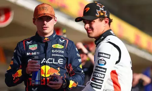 US Grand Prix , मैकलारेन ड्राइवरों का क्रैश, वर्स्टैपेन ने मारी बाज़ी US Grand Prix , मैकलारेन ड्राइवरों का क्रैश, वर्स्टैपेन ने मारी बाज़ी