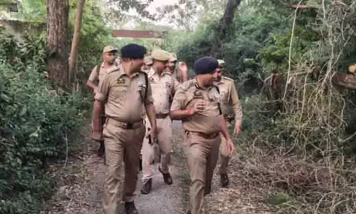 JSK रेंज के डीआईजी ने कठुआ में सुरक्षा और सीमा तैयारियों की समीक्षा की
