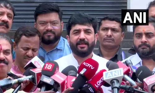 MoS मुरलीधर मोहोल ने Raju Shetti के आरोपों पर दी सफाई