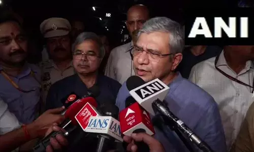 भ्रामक वीडियो पर चेतावनी दी, रेलवे कर्मचारियों की मेहनत को किया रेखांकित भ्रामक वीडियो पर चेतावनी दी, रेलवे कर्मचारियों की मेहनत को किया रेखांकित