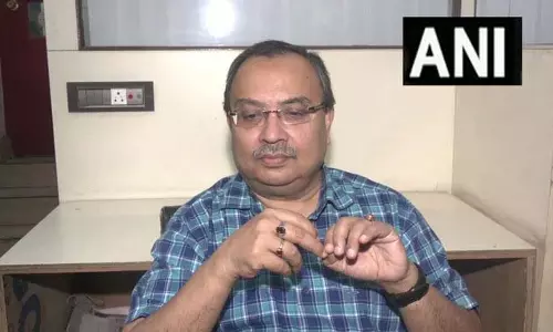 TMC के कुणाल घोष का सुवेंदु अधिकारी पर हमला, भाजपा की राजनीति पर सवाल TMC के कुणाल घोष का सुवेंदु अधिकारी पर हमला, भाजपा की राजनीति पर सवाल