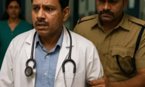 चपरासी ने Doctor बनकर कमाए लाखों, खुली पोल चपरासी ने Doctor बनकर कमाए लाखों, खुली पोल