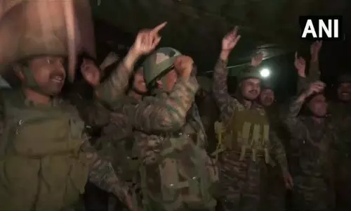 LOC तंगधार में जवानों ने दिवाली पर मनाया उत्सव LOC तंगधार में जवानों ने दिवाली पर मनाया उत्सव