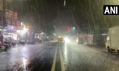 थूथुकुडी में झमाझम बारिश, कई इलाकों में भरा पानी थूथुकुडी में झमाझम बारिश, कई इलाकों में भरा पानी