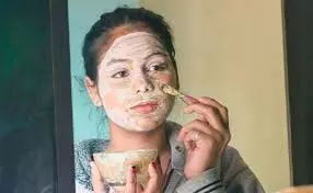 Beauty Tips: मुल्तानी मिट्टी में यह चीजें मिलाकर लगाने से महंगी क्रीम भी हो जाएगी फेल Beauty Tips: मुल्तानी मिट्टी में यह चीजें मिलाकर लगाने से महंगी क्रीम भी हो जाएगी फेल
