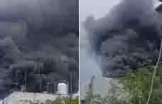 Madurai: विलंगुडी में पुराने कागज़ के गोदाम में भीषण आग Madurai: विलंगुडी में पुराने कागज़ के गोदाम में भीषण आग