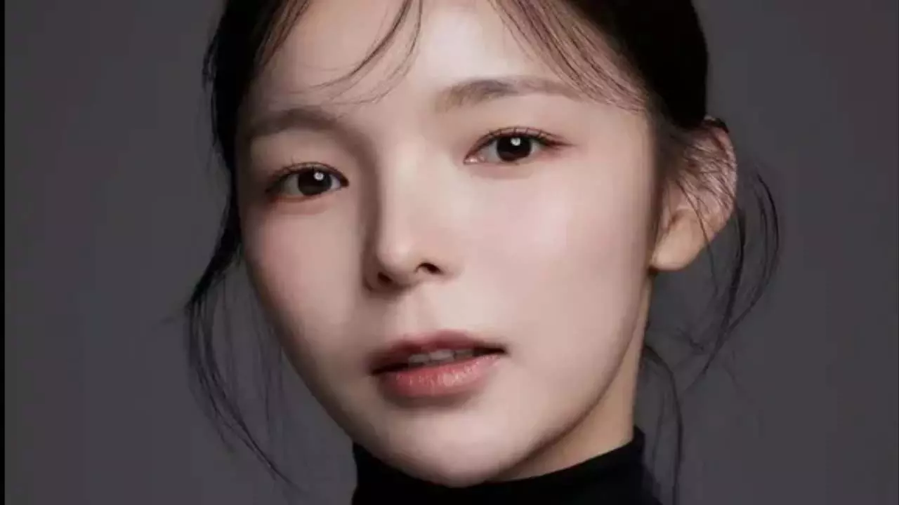 Park Jin Joo ने नवंबर में अपने गैर-सेलिब्रिटी बॉयफ्रेंड से शादी की घोषणा की Park Jin Joo ने नवंबर में अपने गैर-सेलिब्रिटी बॉयफ्रेंड से शादी की घोषणा की