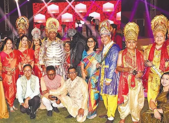 Bareilly: दिवाली पर डॉक्टरों ने मनाया रंगीन उत्सव, नाच-गाना रहा जोरदार Bareilly: दिवाली पर डॉक्टरों ने मनाया रंगीन उत्सव, नाच-गाना रहा जोरदार