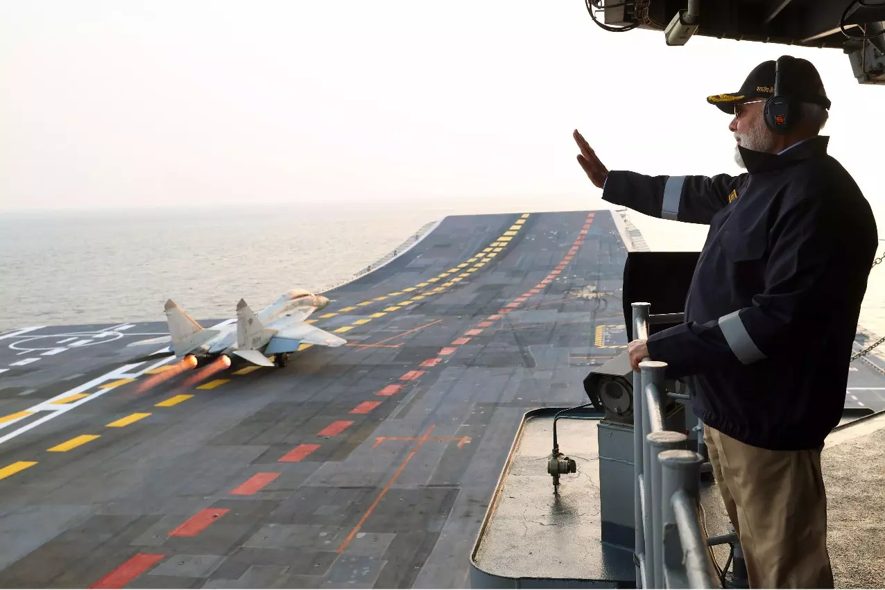 INS विक्रांत के नाम ने ही पाकिस्तान की नींद उड़ा दी: पीएम मोदी INS विक्रांत के नाम ने ही पाकिस्तान की नींद उड़ा दी: पीएम मोदी