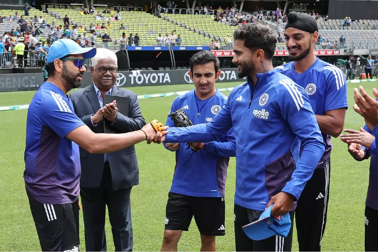 Rohit ने नए खिलाड़ी नीतीश रेड्डी की सभी फॉर्मेट में सफलता की उम्मीद जताई Rohit ने नए खिलाड़ी नीतीश रेड्डी की सभी फॉर्मेट में सफलता की उम्मीद जताई
