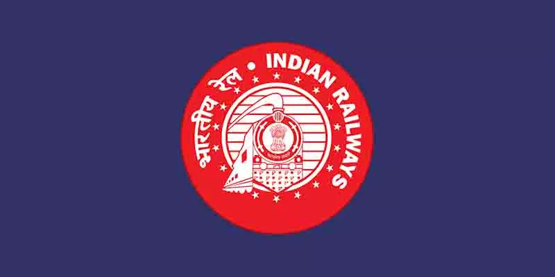 JAMMU: त्योहारों की भीड़ से निपटने के लिए रेलवे ने विशेष मोबाइल टिकटिंग सेवा शुरू की JAMMU: त्योहारों की भीड़ से निपटने के लिए रेलवे ने विशेष मोबाइल टिकटिंग सेवा शुरू की