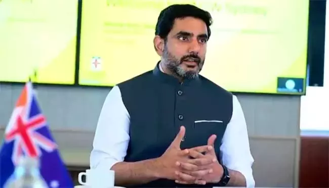 Andhra : मंत्री लोकेश ने नॉर्थ साउथ वेल्स यूनिवर्सिटी का दौरा किया Andhra : मंत्री लोकेश ने नॉर्थ साउथ वेल्स यूनिवर्सिटी का दौरा किया