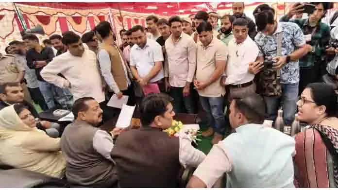 रामबन को रेल संपर्क के लिए मोदी सरकार से 50 साल इंतजार: Dr. Jitendra रामबन को रेल संपर्क के लिए मोदी सरकार से 50 साल इंतजार: Dr. Jitendra
