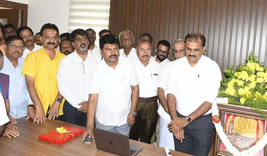 Shivamogga : जनसंपर्क कार्यालय, कयाक सेतु जॉब पोर्टल लॉन्च किया गया Shivamogga : जनसंपर्क कार्यालय, कयाक सेतु जॉब पोर्टल लॉन्च किया गया