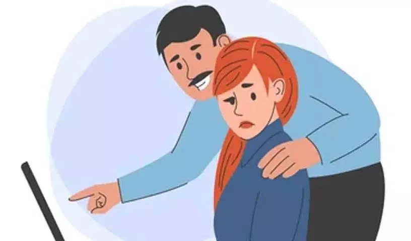 शिक्षक का दुर्व्यवहार, महिला छात्रों के प्रति अनुचित व्यवहार और उत्पीड़न शिक्षक का दुर्व्यवहार, महिला छात्रों के प्रति अनुचित व्यवहार और उत्पीड़न