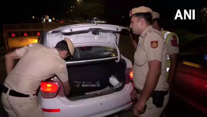Security: दिवाली सुरक्षा कड़ी, मोतीबाग में निगरानी बढ़ी Security: दिवाली सुरक्षा कड़ी, मोतीबाग में निगरानी बढ़ी