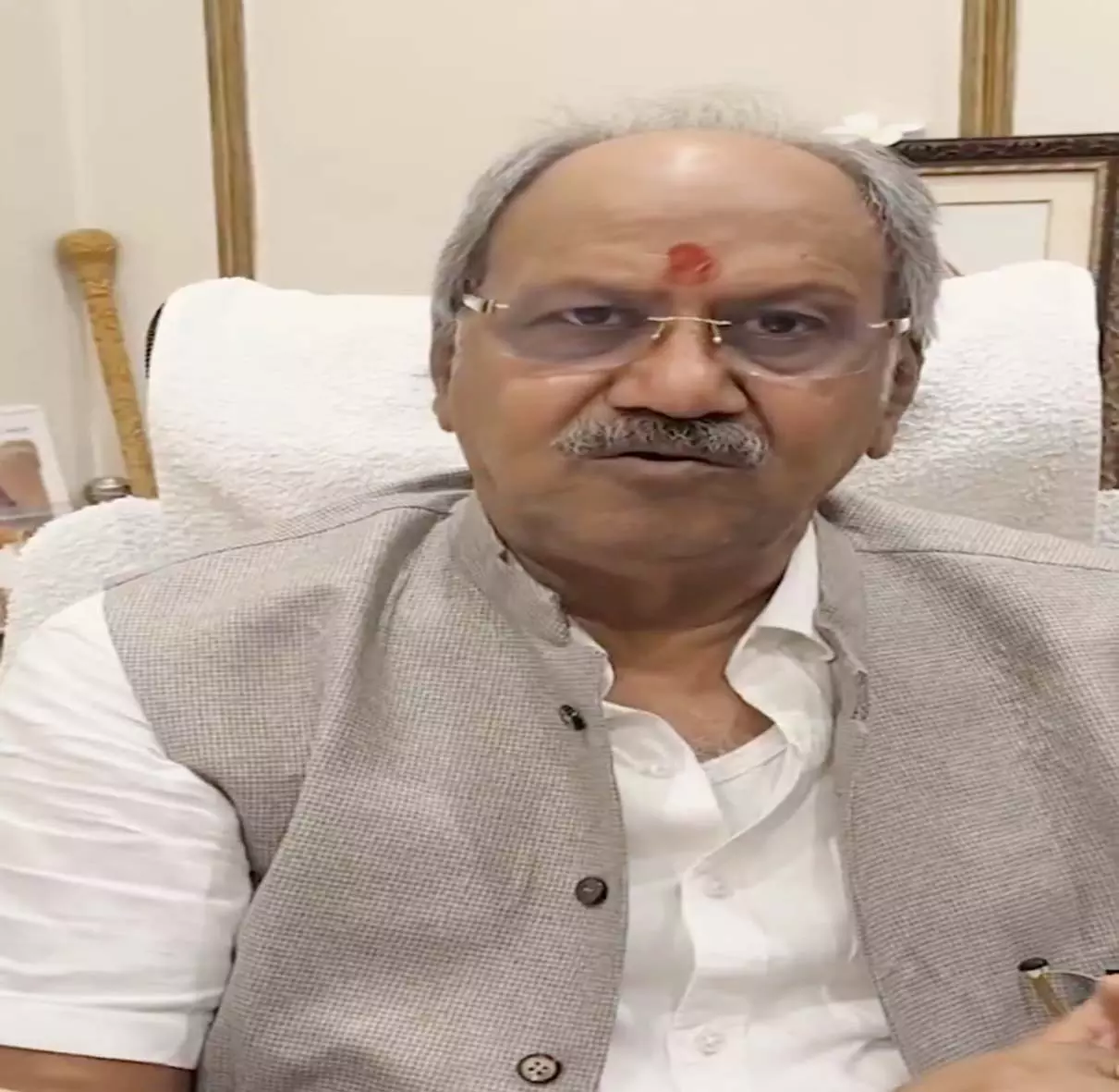 सांसद बृजमोहन अग्रवाल ने देशवासियों को दीपावली की हार्दिक शुभकामनाएं दी सांसद बृजमोहन अग्रवाल ने देशवासियों को दीपावली की हार्दिक शुभकामनाएं दी