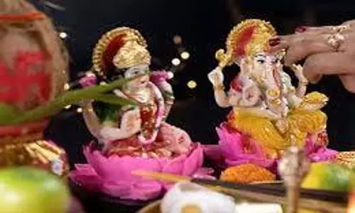 Diwali 2025: क्यों मनाई जाती है दिवाली? जानें इससे जुड़ी पौराणिक कथाएं Diwali 2025: क्यों मनाई जाती है दिवाली? जानें इससे जुड़ी पौराणिक कथाएं