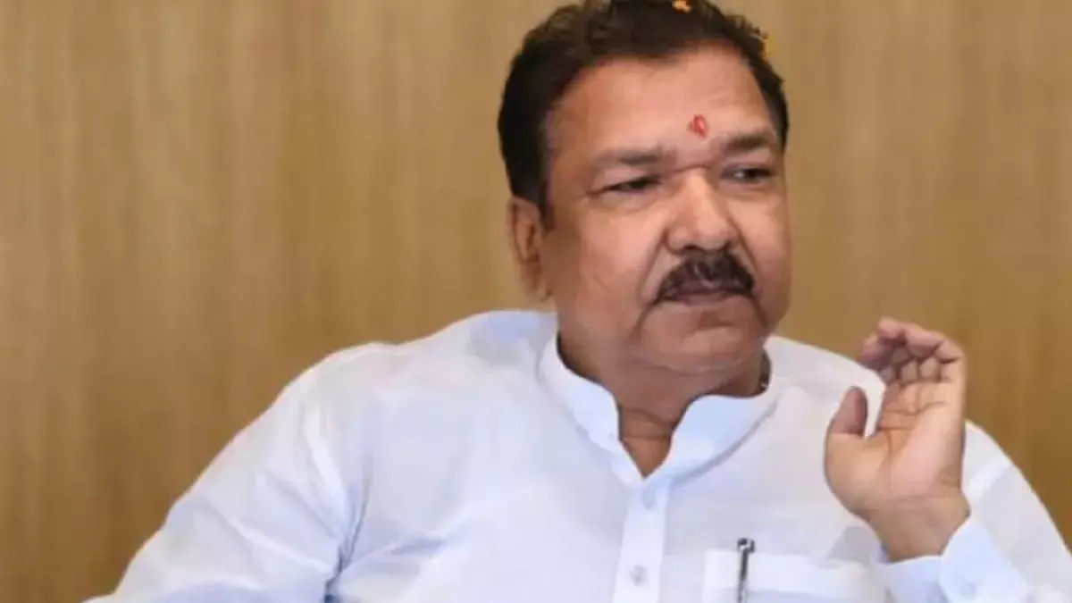 Patna: RJD-कांग्रेस में सीटों की जंग, दिलीप जायसवाल ने बोला बड़ा हमला Patna: RJD-कांग्रेस में सीटों की जंग, दिलीप जायसवाल ने बोला बड़ा हमला