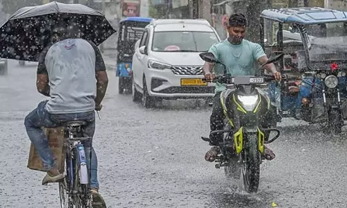 Chennai और उसके आस-पास के इलाकों में भारी बारिश
