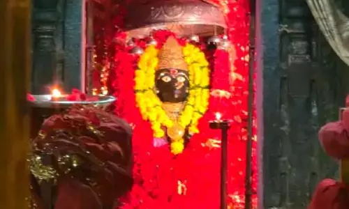 मां दंतेश्वरी मंदिर में कुछ देर में 800 साल से चली आ रही परंपरा निभाई जाएगी
