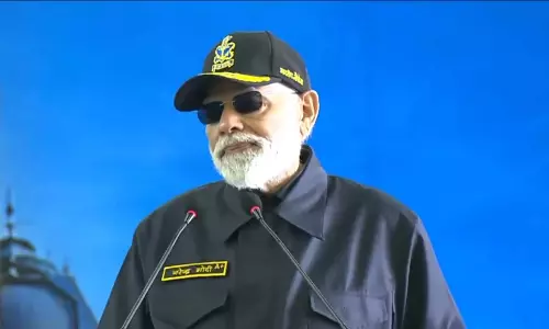 जवानों के साथ दिवाली मनाने की परंपरा, INS विक्रांत पर नौसेना कर्मियों को प्रधानमंत्री मोदी का संबोधन जवानों के साथ दिवाली मनाने की परंपरा, INS विक्रांत पर नौसेना कर्मियों को प्रधानमंत्री मोदी का संबोधन