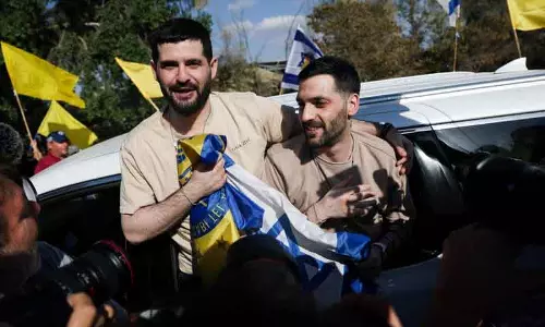 हमास द्वारा संघर्ष विराम के स्पष्ट उल्लंघन के विरोध में Israel ने गाजा पर हमला किया