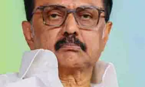 किसानों ने CM Stalin से नमी की सीमा को 22% तक कम करने के लिए केंद्र को पत्र लिखने का आग्रह किया किसानों ने CM Stalin से नमी की सीमा को 22% तक कम करने के लिए केंद्र को पत्र लिखने का आग्रह किया