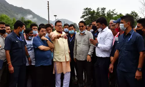 मुख्यमंत्री Dhami ने सहस्त्रधारा के मझारा गांव के आपदा प्रभावित निवासियों से की मुलाकात