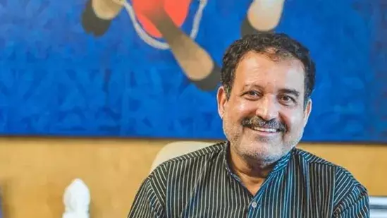 Mohandas पई ने बेंगलुरु के सफाई कर्मचारियों के लिए सुरक्षात्मक उपकरण की मांग की