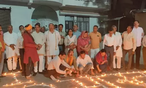 Mahoba: शहीदों की याद में जलेगा एक दीया, बुंदेलों का आह्वान Mahoba: शहीदों की याद में जलेगा एक दीया, बुंदेलों का आह्वान