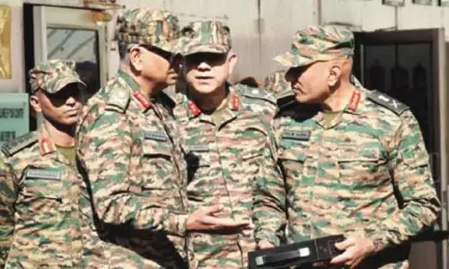 सेना कमांडरों ने Rajouri, पुंछ में परिचालन तैयारियों की समीक्षा की