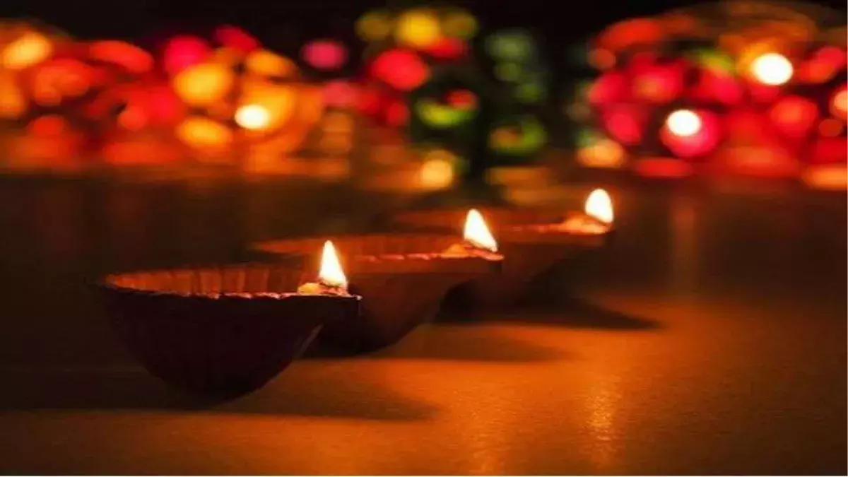 Bareilly: भद्रवास-शिववास योग में दीपावली, जगमगाए घर-आंगन