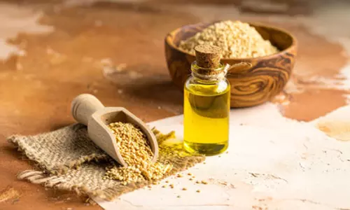तिल का तेल: बालों से लेकर हड्डियों तक, हर बूंद में छिपा है सेहत और सुंदरता का रहस्य तिल का तेल: बालों से लेकर हड्डियों तक, हर बूंद में छिपा है सेहत और सुंदरता का रहस्य
