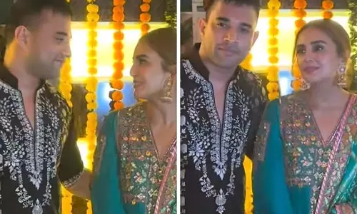 Huma Qureshi और रचित सिंह ने सार्वजनिक रूप से अपनी सगाई की चर्चा को हवा दी Huma Qureshi और रचित सिंह ने सार्वजनिक रूप से अपनी सगाई की चर्चा को हवा दी