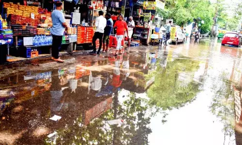 भारी बारिश; साउथ रेलवे स्टेशन का इलाका डूबा
