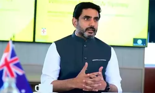 Andhra : मंत्री लोकेश ने नॉर्थ साउथ वेल्स यूनिवर्सिटी का दौरा किया Andhra : मंत्री लोकेश ने नॉर्थ साउथ वेल्स यूनिवर्सिटी का दौरा किया